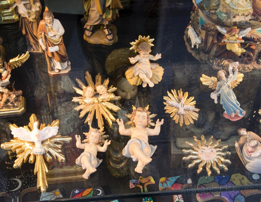 IMG_1486 copy.jpg - More than Souveniers,